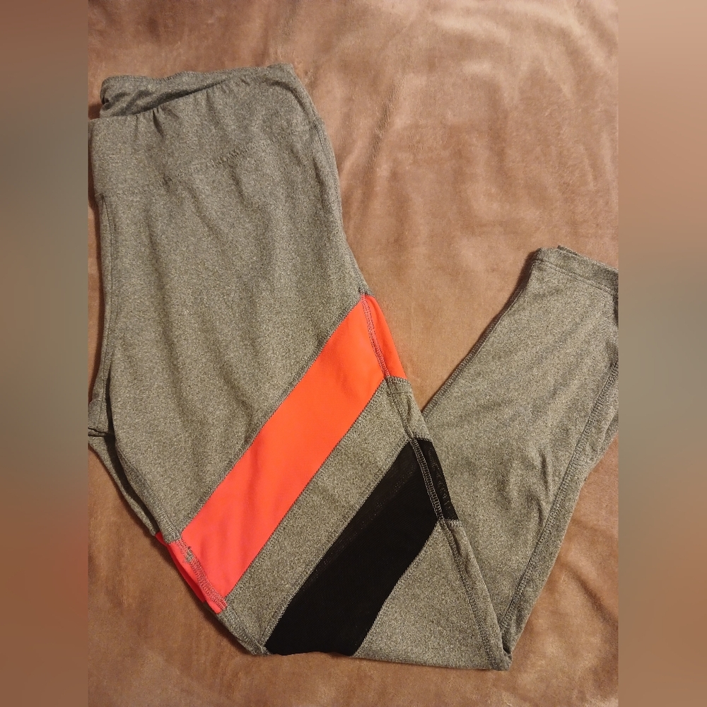 5/$25 Hot Kiss Gray Leggings with Pink and Black Mesh Accents